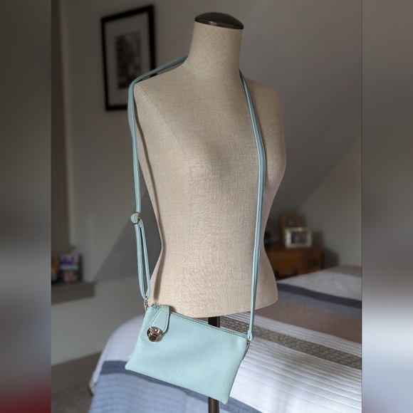Crossbody Vegan Leather Mint Green - Picture 8 of 8
